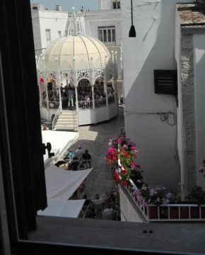Attico in antico palazzotto con terrazza indipendente